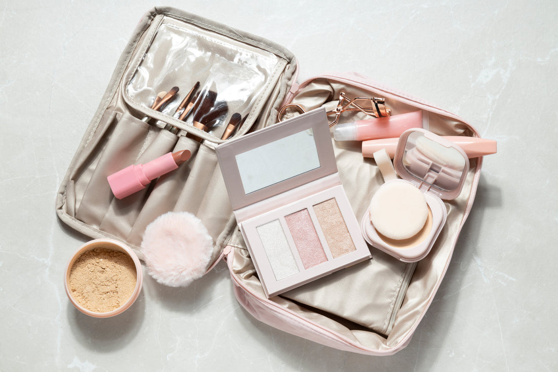 Top 10 Tips for Keeping Your Cosmetics Organized While Traveling